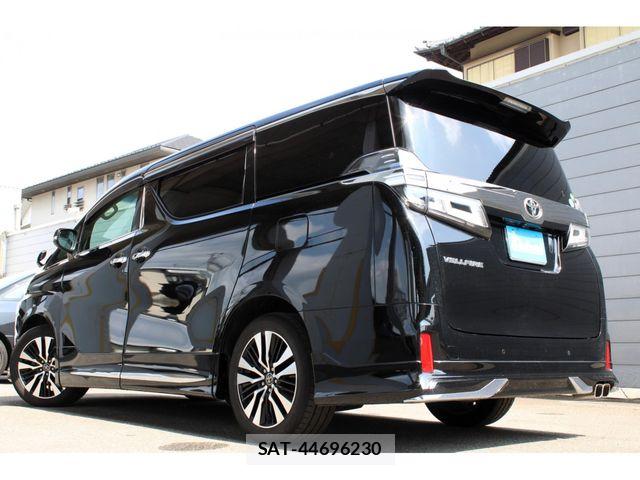 Toyota VELLFIRE 2019-03 8247017-1