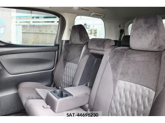 Toyota VELLFIRE 2019-03 8247017-3