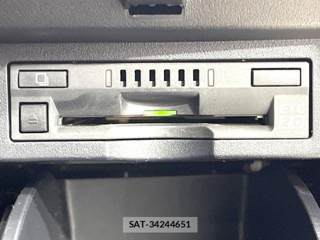 Toyota VELLFIRE 2018-01 8247014-9