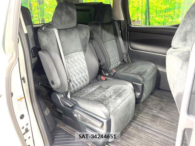 Toyota VELLFIRE 2018-01 8247014-11