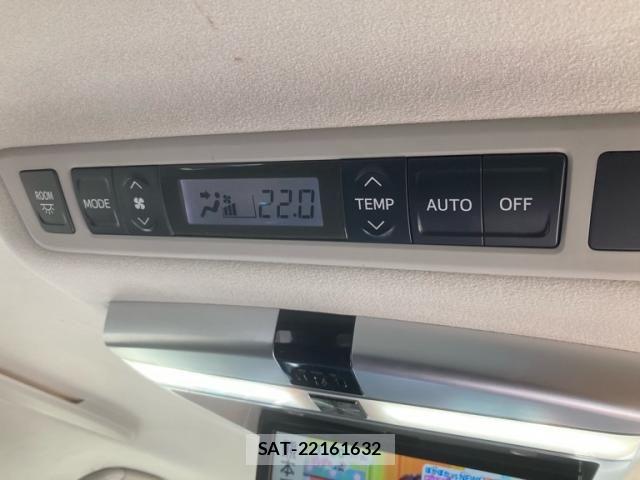 Toyota VELLFIRE 2011-10 8247024-10