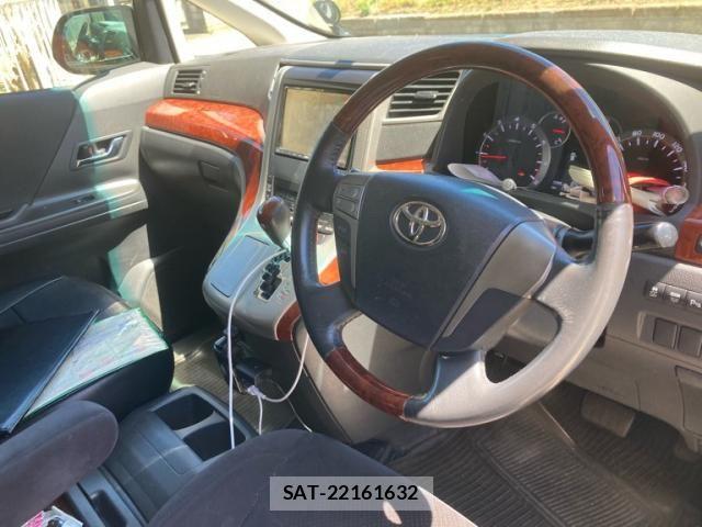 Toyota VELLFIRE 2011-10 8247024-7