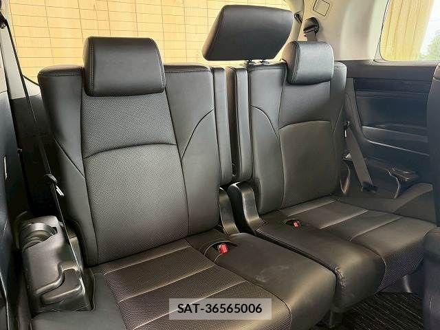 Toyota VELLFIRE 2018-05 8247011-11
