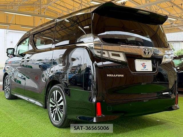 Toyota VELLFIRE 2018-05 8247011-17