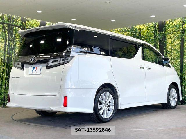 Toyota VELLFIRE 2019-09 8247016-17