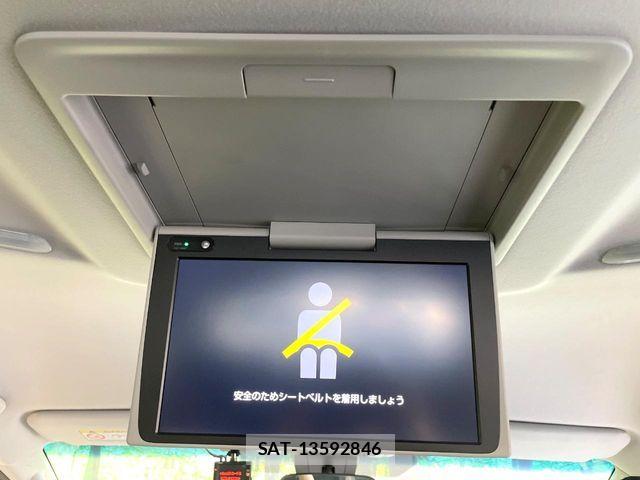 Toyota VELLFIRE 2019-09 8247016-2