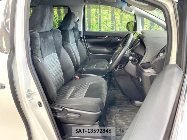 Toyota VELLFIRE 2019-09 8247016-7
