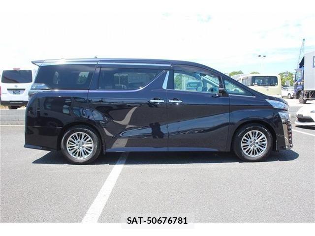 Toyota VELLFIRE 2019-10 8247015-10