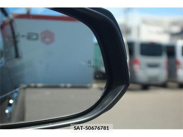 Toyota VELLFIRE 2019-10 8247015-16