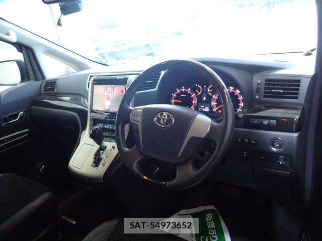 Toyota VELLFIRE 2014-01 8247007-1