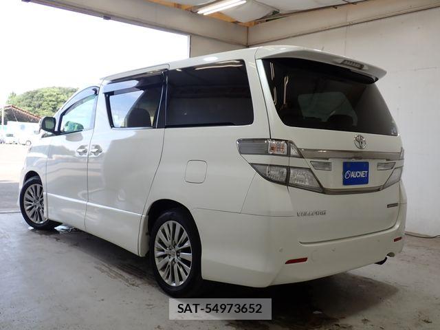 Toyota VELLFIRE 2014-01 8247007-2