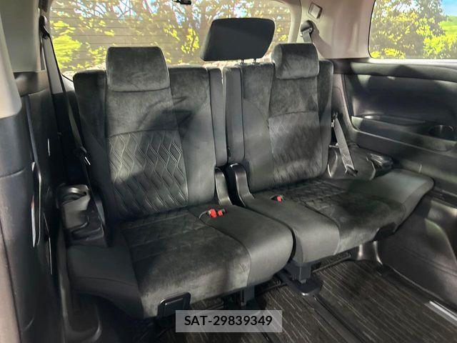 Toyota VELLFIRE 2019-03 8247009-9