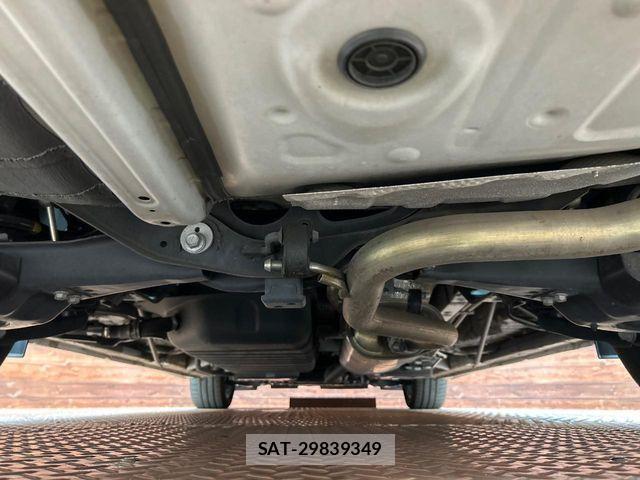 Toyota VELLFIRE 2019-03 8247009-17