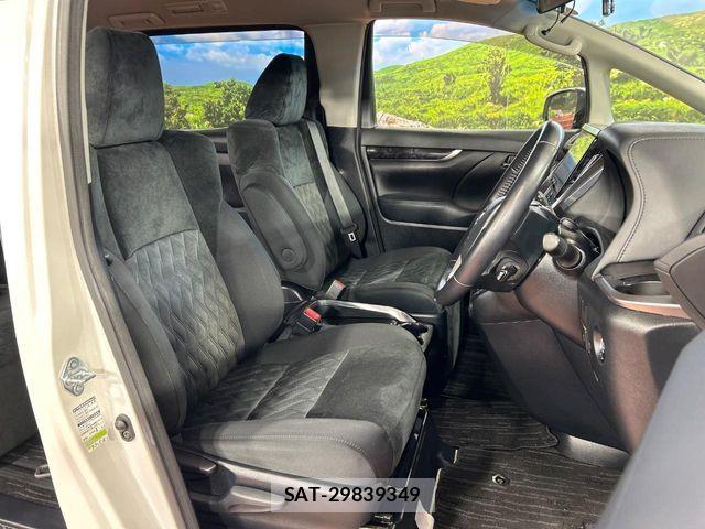 Toyota VELLFIRE 2019-03 8247009-7