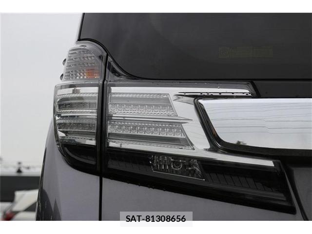 Toyota VELLFIRE 2015-05 8247020-28