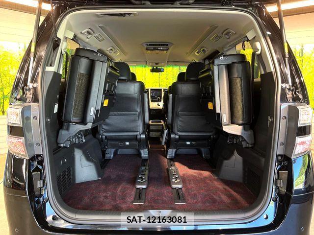 Toyota VELLFIRE 2014-03 8247021-10