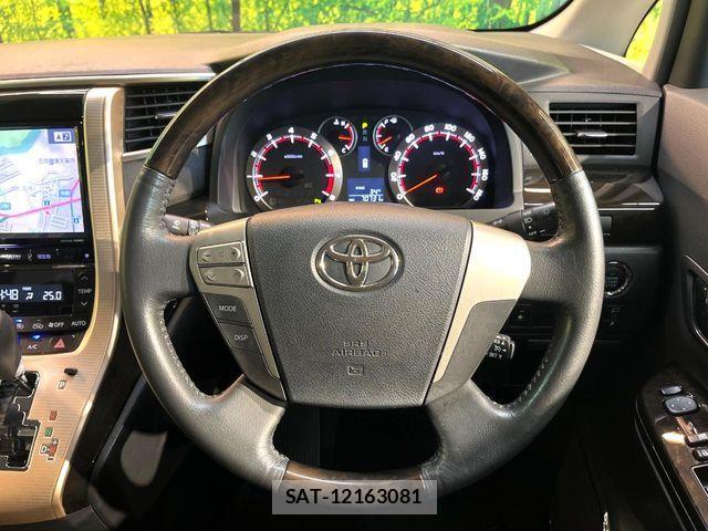 Toyota VELLFIRE 2014-03 8247021-11