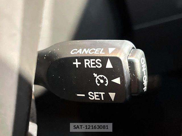 Toyota VELLFIRE 2014-03 8247021-6