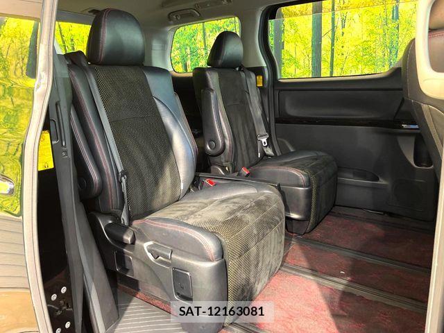 Toyota VELLFIRE 2014-03 8247021-8