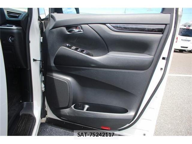 Toyota VELLFIRE 2020-12 8247013-15