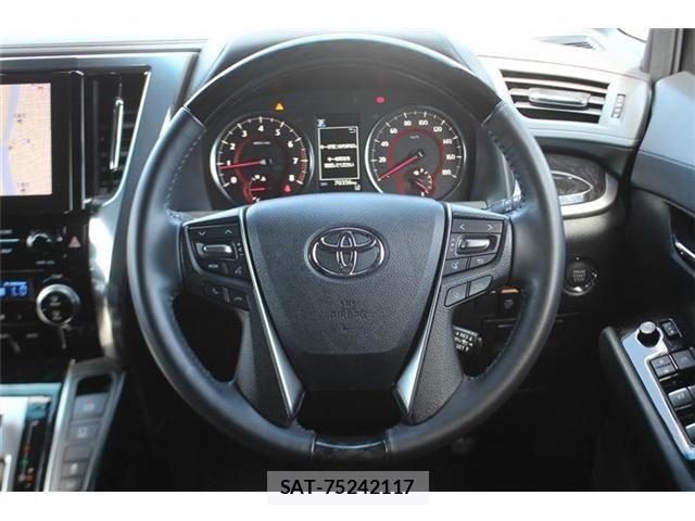 Toyota VELLFIRE 2020-12 8247013-24