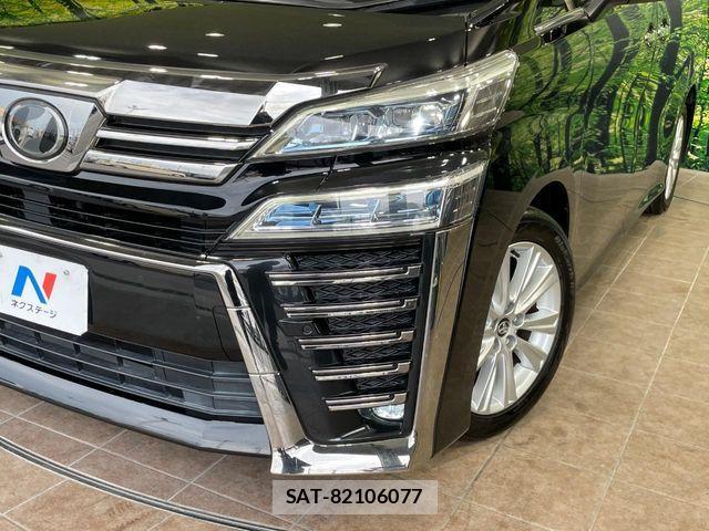 Toyota VELLFIRE 2019-02 8247012-12