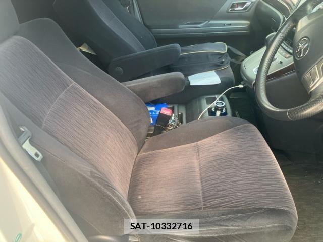 Toyota VELLFIRE 2012-02 8247022-12