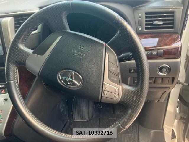 Toyota VELLFIRE 2012-02 8247022-16