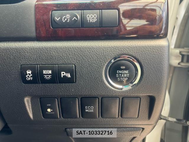 Toyota VELLFIRE 2012-02 8247022-18