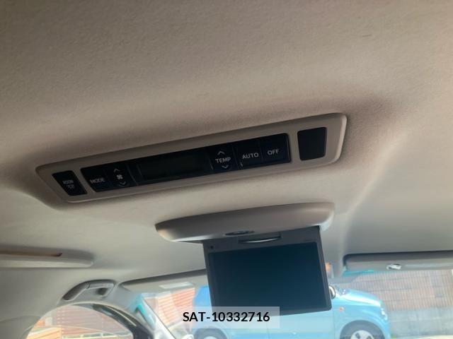 Toyota VELLFIRE 2012-02 8247022-20