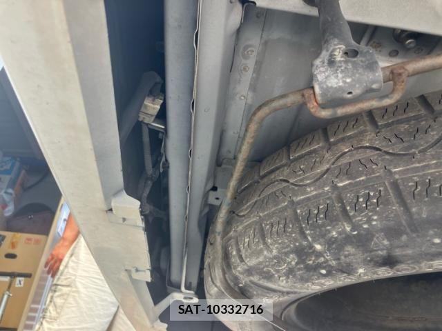 Toyota VELLFIRE 2012-02 8247022-26