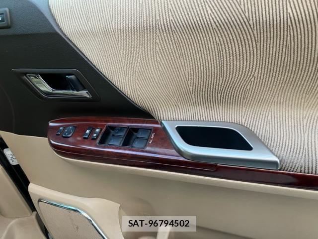 Toyota VELLFIRE 2008-07 8247023-8