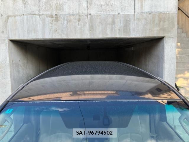 Toyota VELLFIRE 2008-07 8247023-2