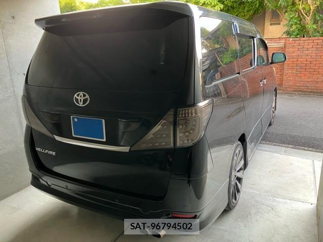Toyota VELLFIRE 2008-07 8247023-3