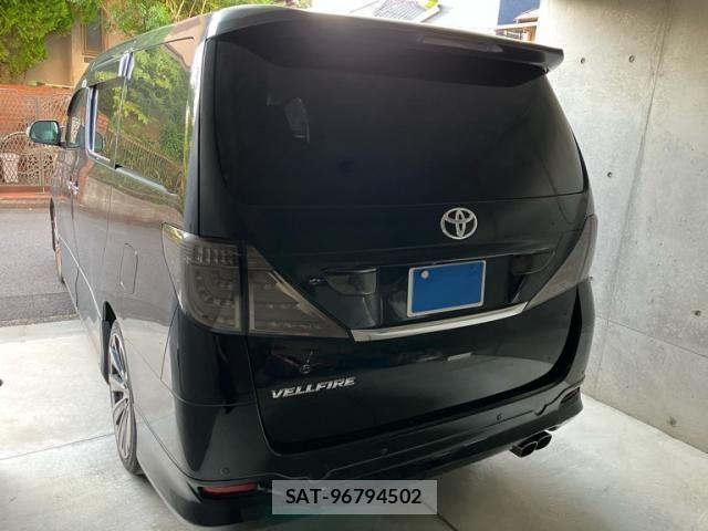 Toyota VELLFIRE 2008-07 8247023-4