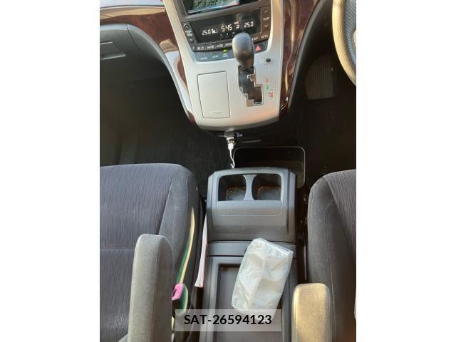 Toyota VELLFIRE 2013-04 8317804-16