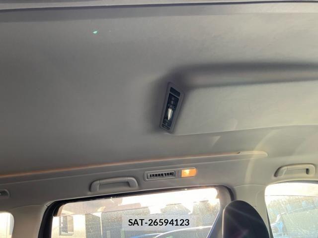 Toyota VELLFIRE 2013-04 8317804-24