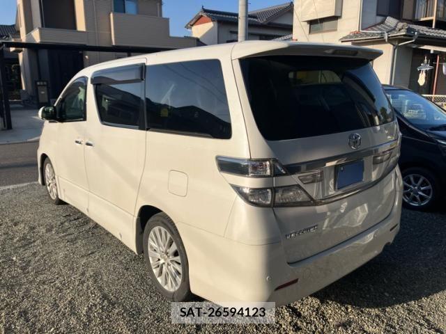 Toyota VELLFIRE 2013-04 8317804-7