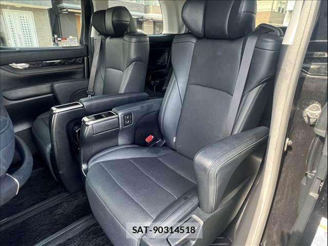 Toyota VELLFIRE 2019-02 8317792-14