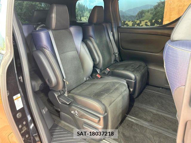 Toyota VELLFIRE 2017-02 8317789-8