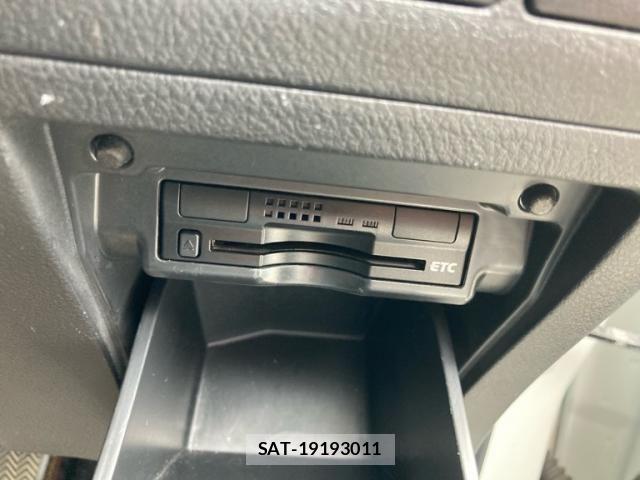 Toyota VELLFIRE 2010-07 8317812-18