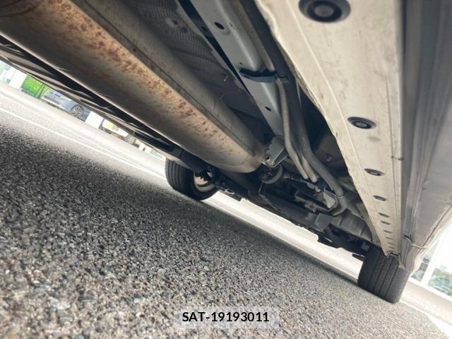 Toyota VELLFIRE 2010-07 8317812-27