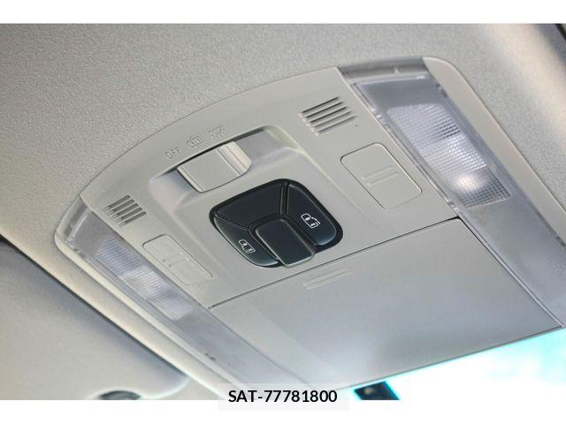 Toyota VELLFIRE 2014-01 8317795-19