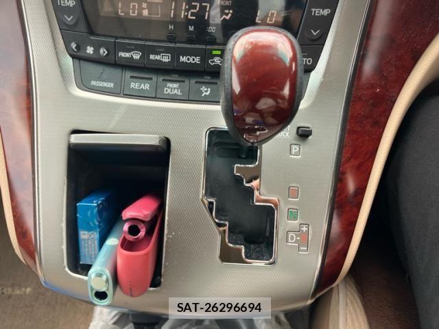 Toyota VELLFIRE 2010-05 8317811-20