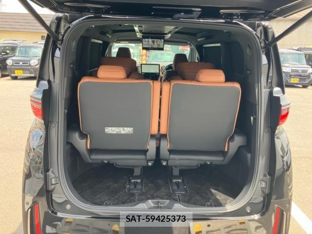 Toyota VELLFIRE 2024-03 8317786-12