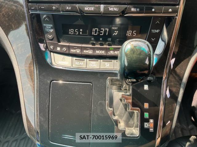 Toyota VELLFIRE 2014-12 8317802-18