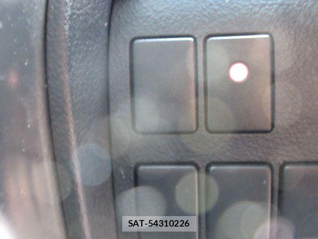 Toyota VELLFIRE 2018-08 8317788-18