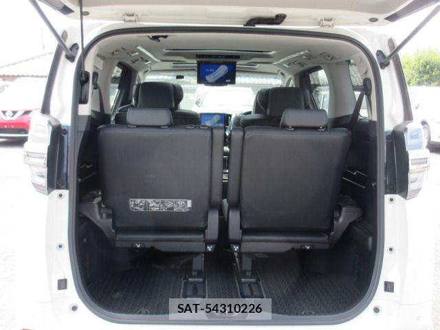 Toyota VELLFIRE 2018-08 8317788-5