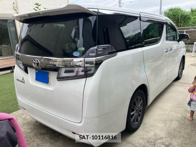 Toyota VELLFIRE 2018-07 8317794-1