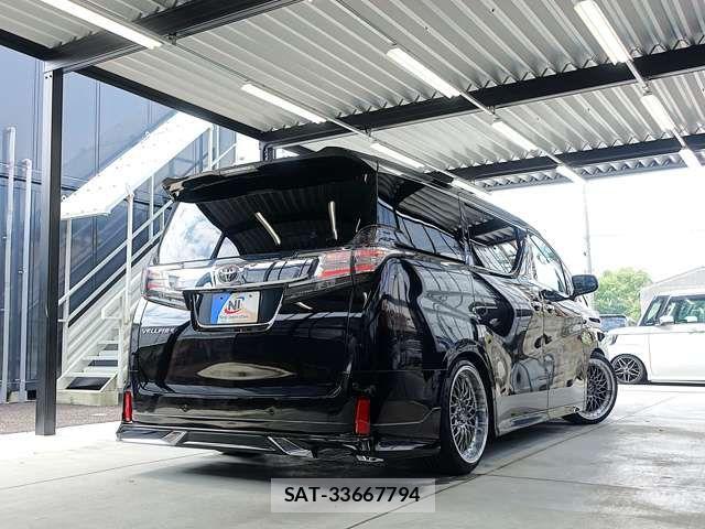 Toyota VELLFIRE 2016-12 8317790-8